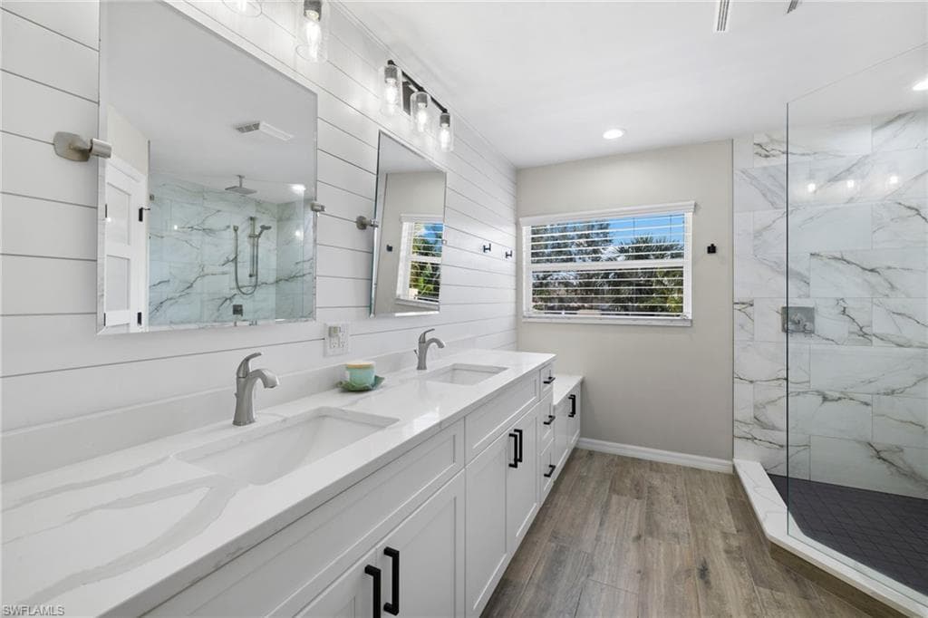 20010 Eagle Glen Way, Estero, FL 33928-27