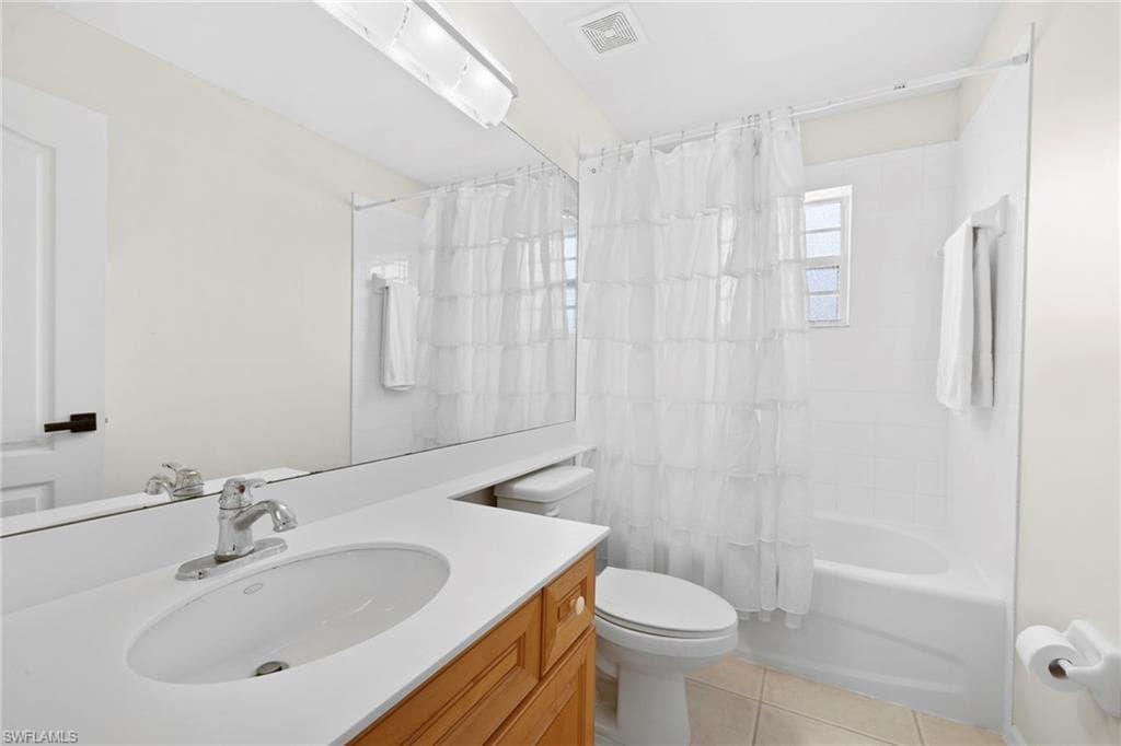 20010 Eagle Glen Way, Estero, FL 33928-31
