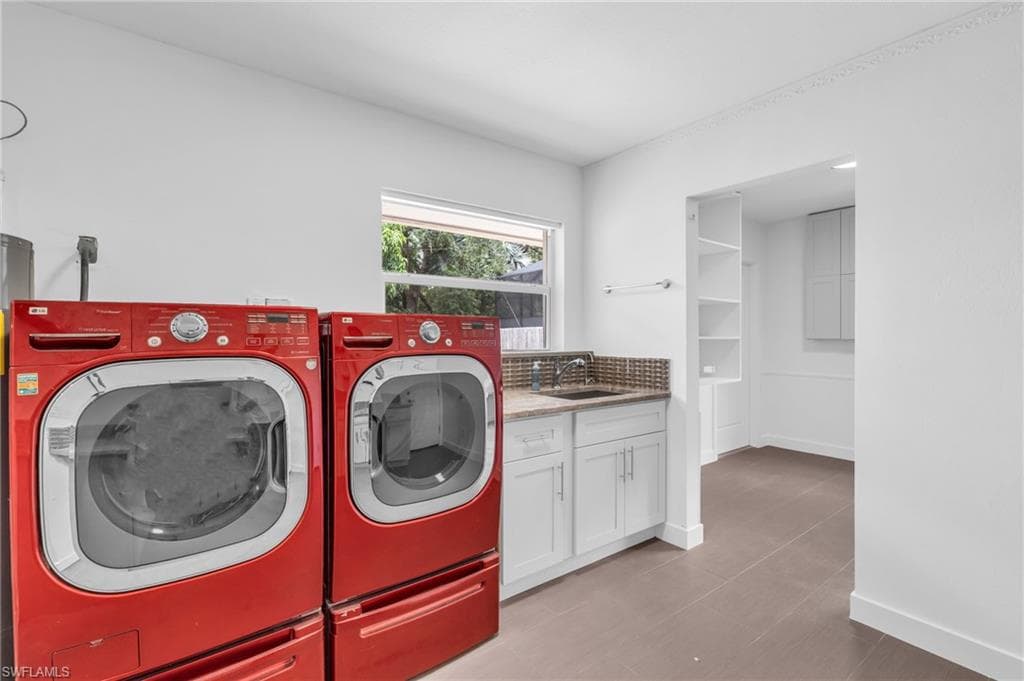 55 Aqua Ln, North Fort Myers, FL 33903-19