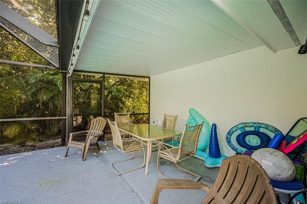 4459 Flamingo Dr, Naples, FL 34104-24
