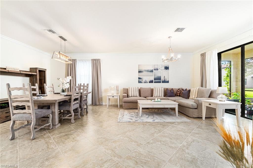 9431 Foxglove Ln, Naples, FL 34120-10