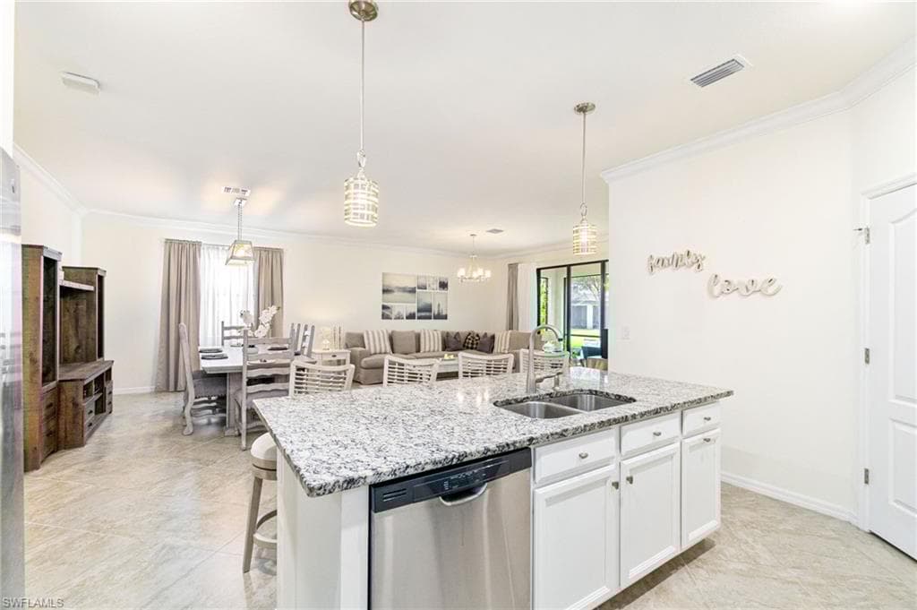 9431 Foxglove Ln, Naples, FL 34120-19
