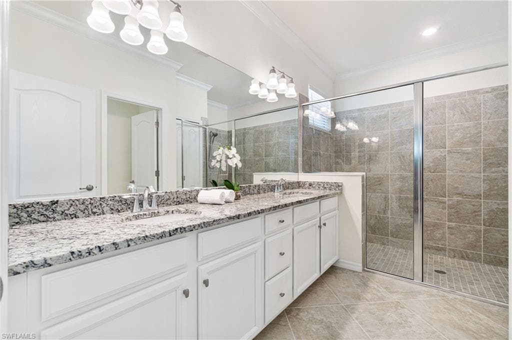 9431 Foxglove Ln, Naples, FL 34120-23