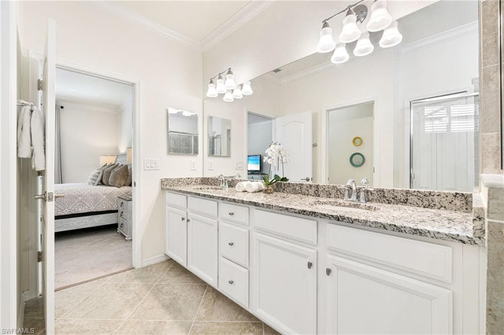 9431 Foxglove Ln, Naples, FL 34120-24