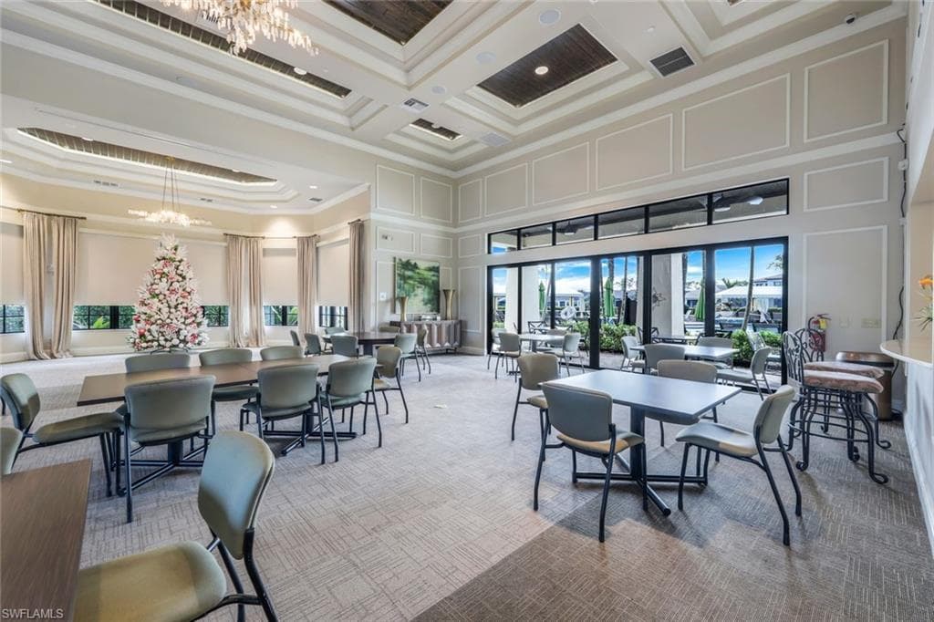 9431 Foxglove Ln, Naples, FL 34120-43