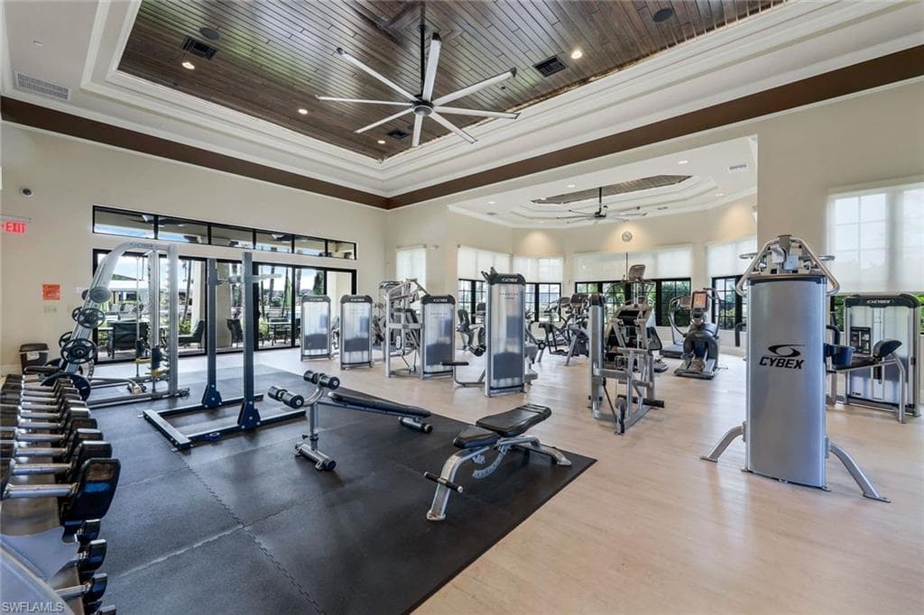 9431 Foxglove Ln, Naples, FL 34120-44