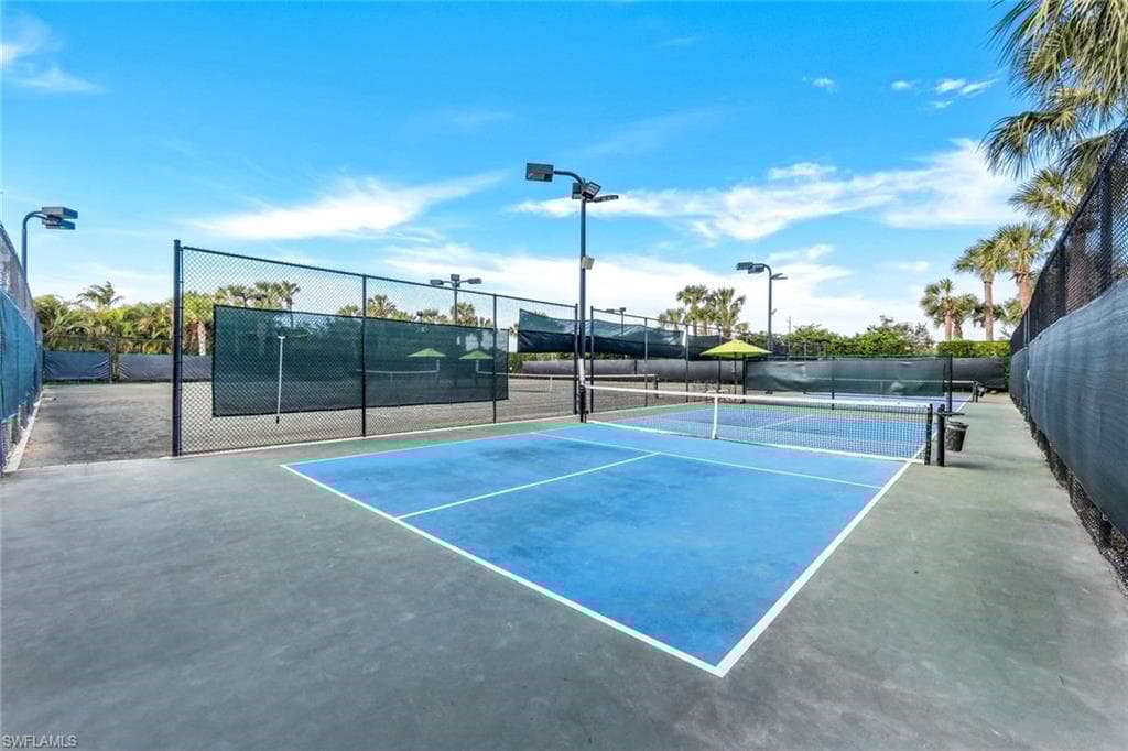 9431 Foxglove Ln, Naples, FL 34120-48