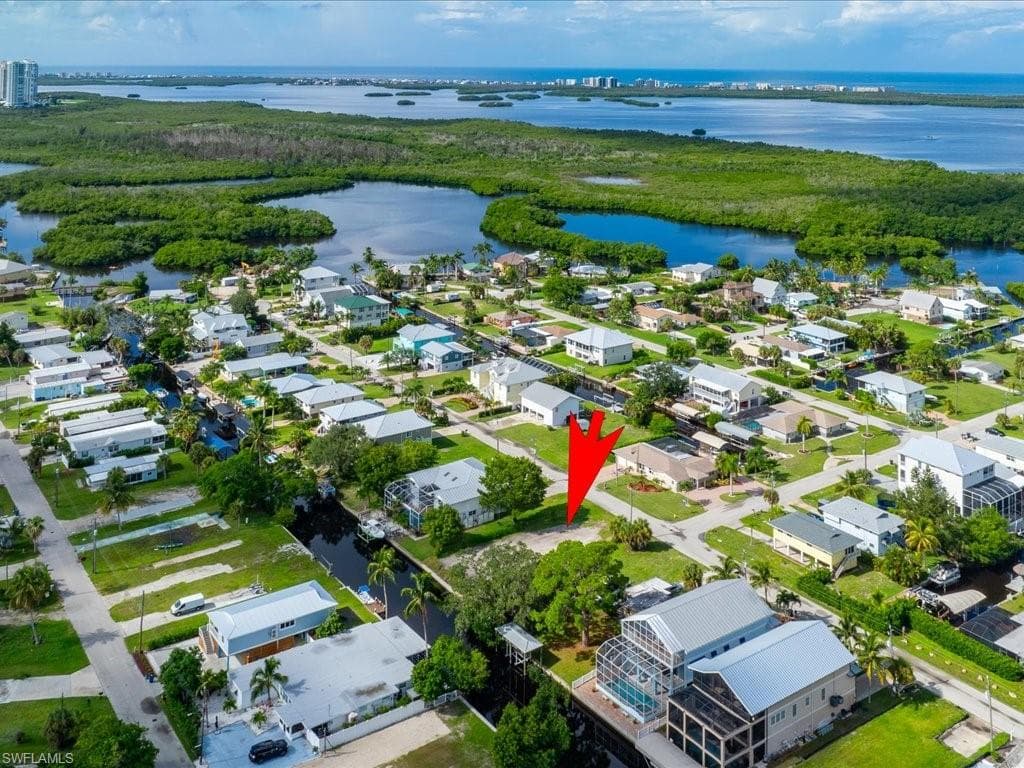 24526 Redfish St, Bonita Springs, FL 34134-4