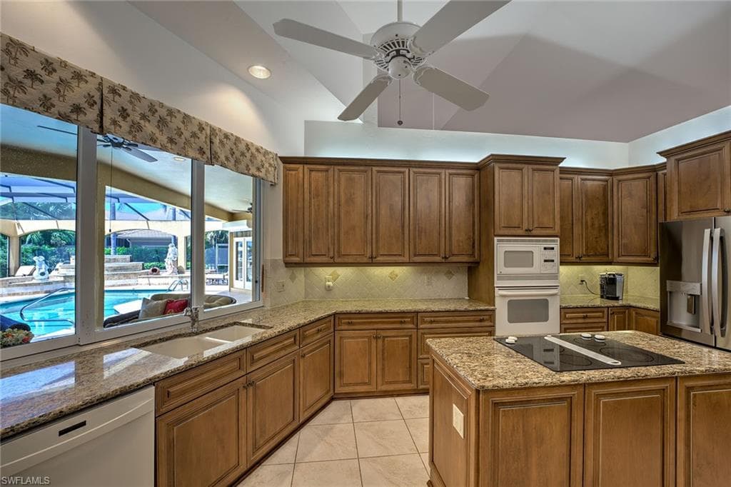 1639 Mcilvaine Ct, Marco Island, FL 34145-19