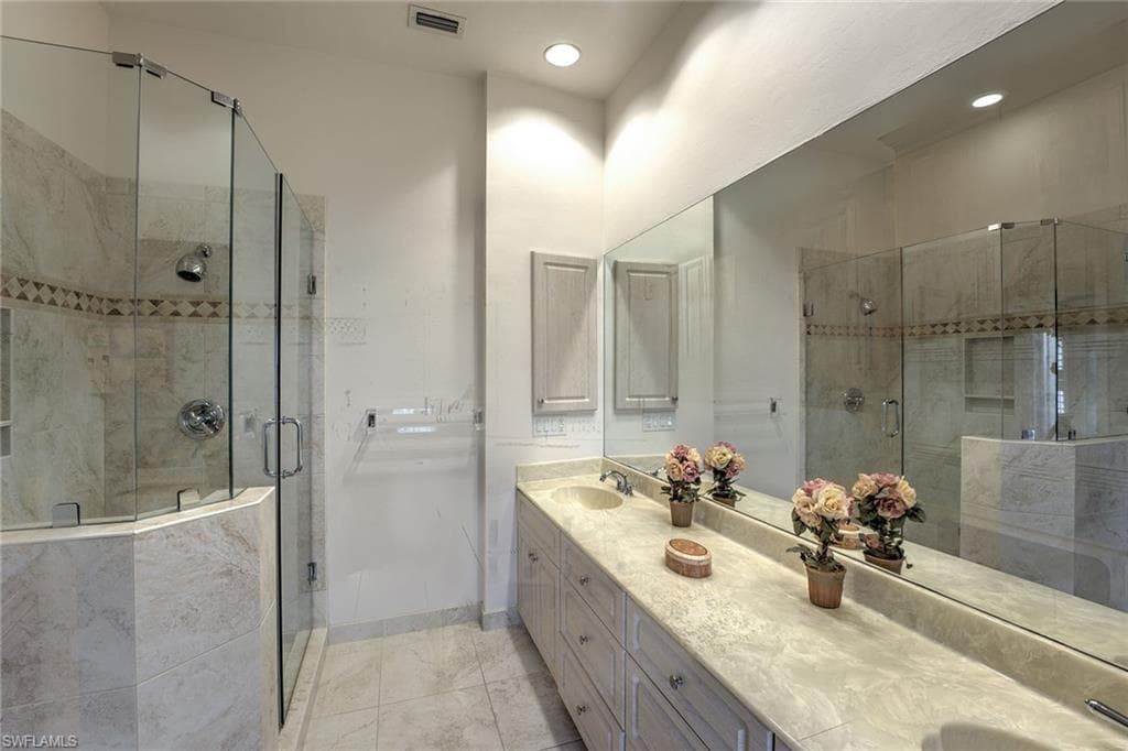 1639 Mcilvaine Ct, Marco Island, FL 34145-37