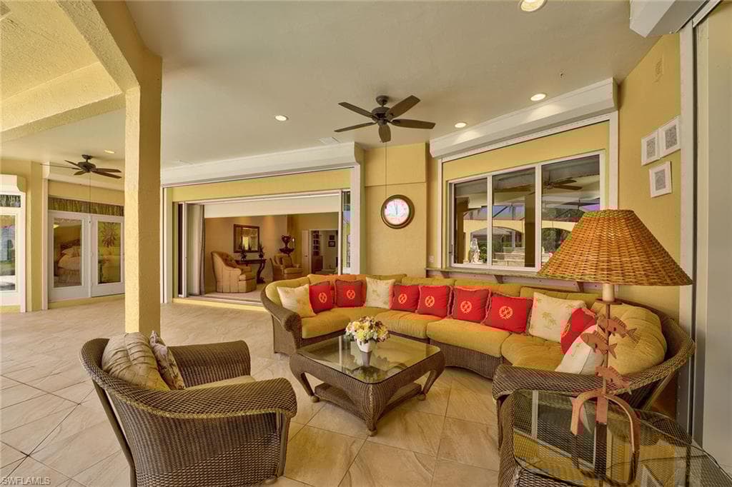 1639 Mcilvaine Ct, Marco Island, FL 34145-41
