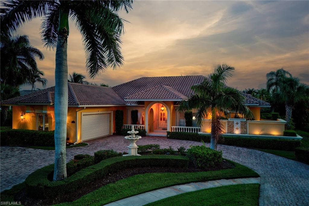 1639 Mcilvaine Ct, Marco Island, FL 34145-4