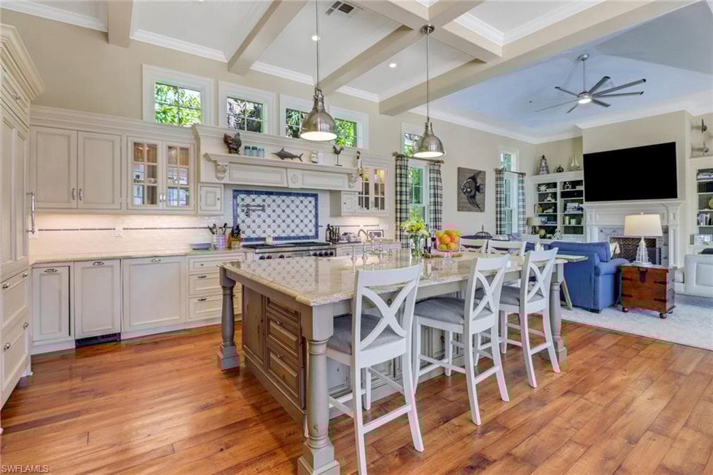 1975 Gulf Shore Blvd S, Naples, FL 34102-13