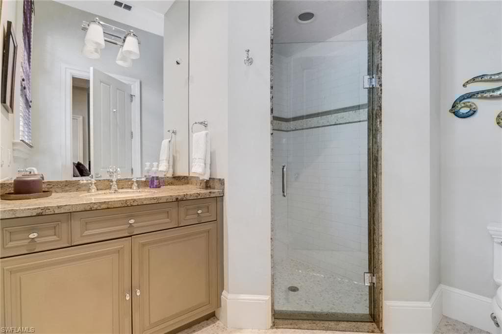 1975 Gulf Shore Blvd S, Naples, FL 34102-29