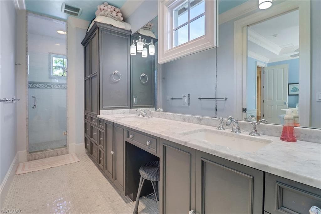 1975 Gulf Shore Blvd S, Naples, FL 34102-31