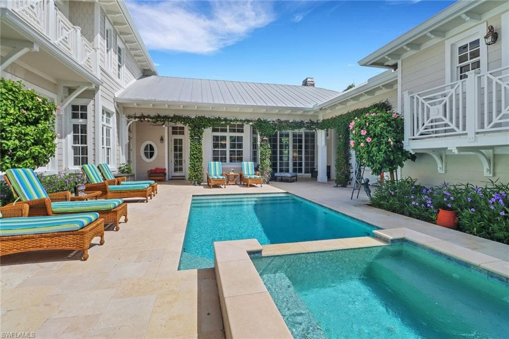 1975 Gulf Shore Blvd S, Naples, FL 34102-39