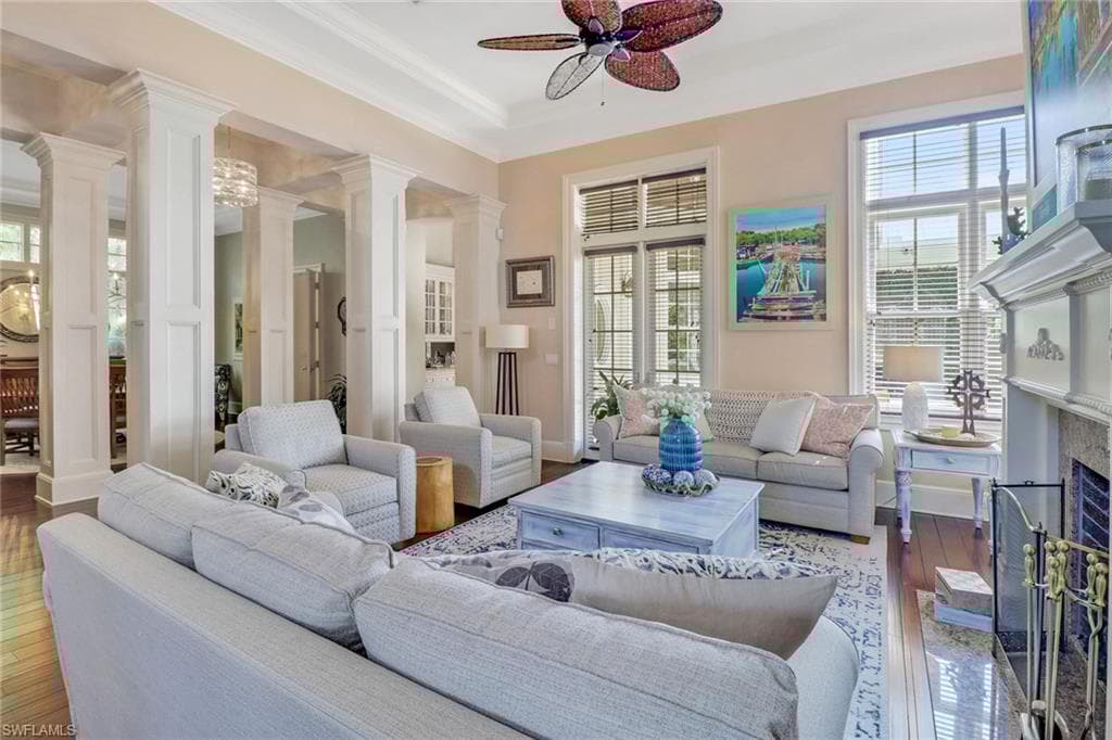 1975 Gulf Shore Blvd S, Naples, FL 34102-7