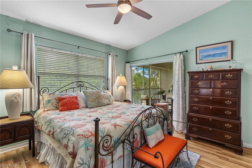 15435 Cedarwood Ln 304, Naples, FL 34110-16