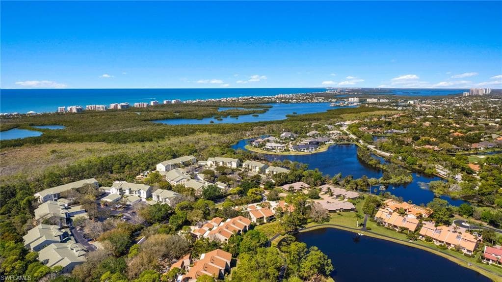 15435 Cedarwood Ln 304, Naples, FL 34110-22