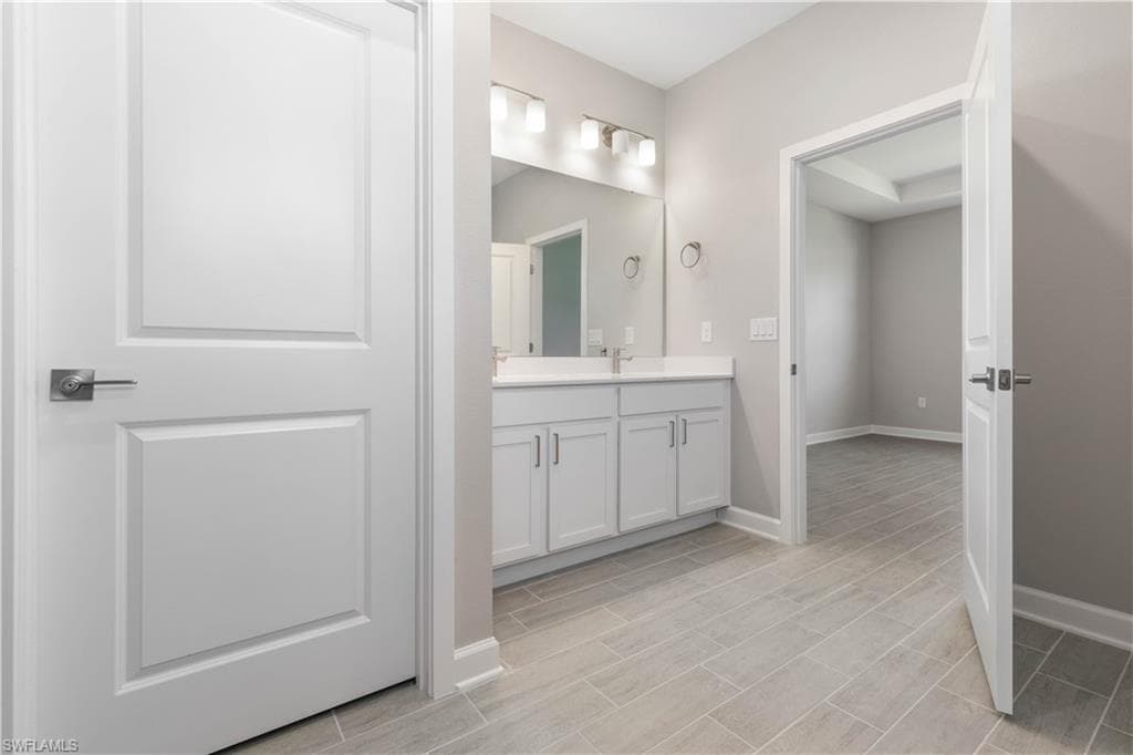 232 24th Ave, Cape Coral, FL 33993-14