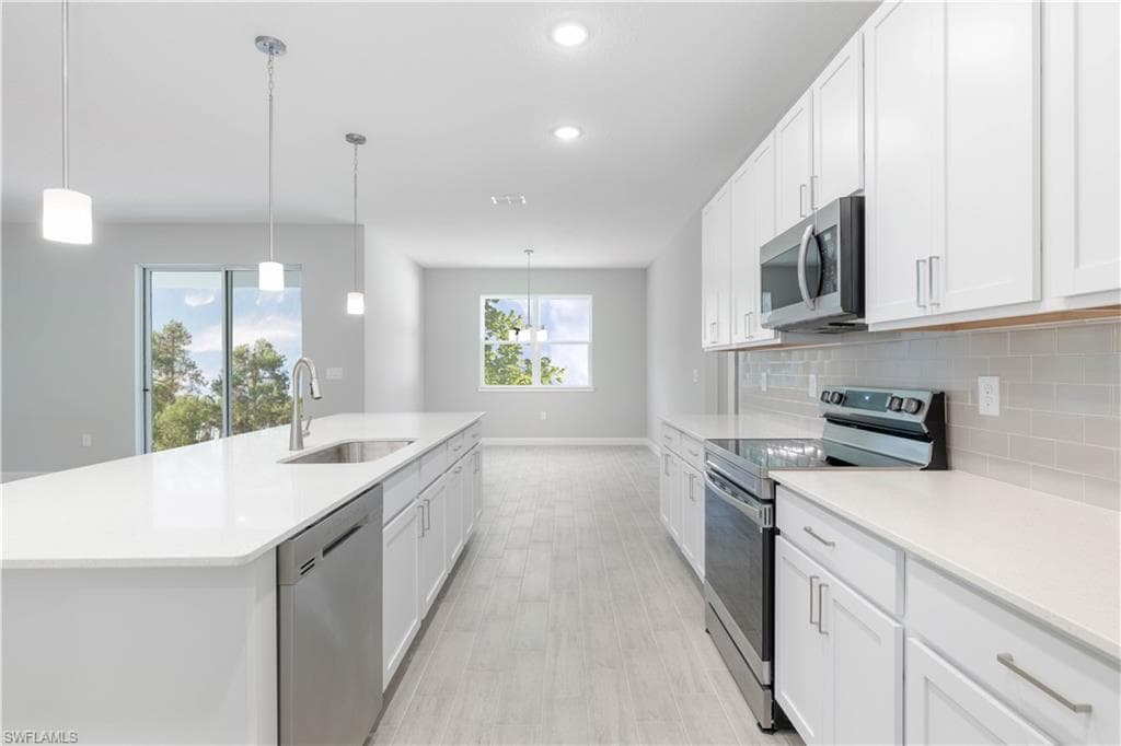 232 24th Ave, Cape Coral, FL 33993-4