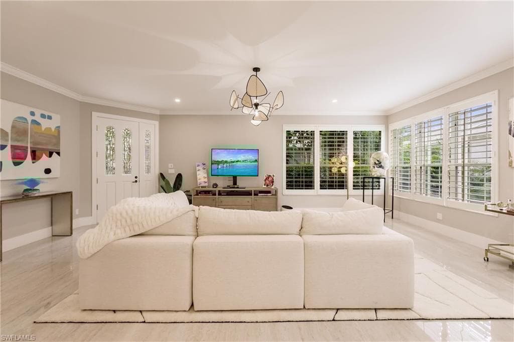181 Colonade Cir 1405, Naples, FL 34103-10