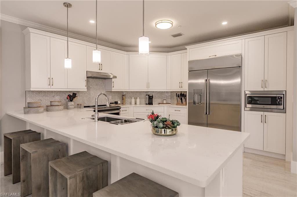 181 Colonade Cir 1405, Naples, FL 34103-14