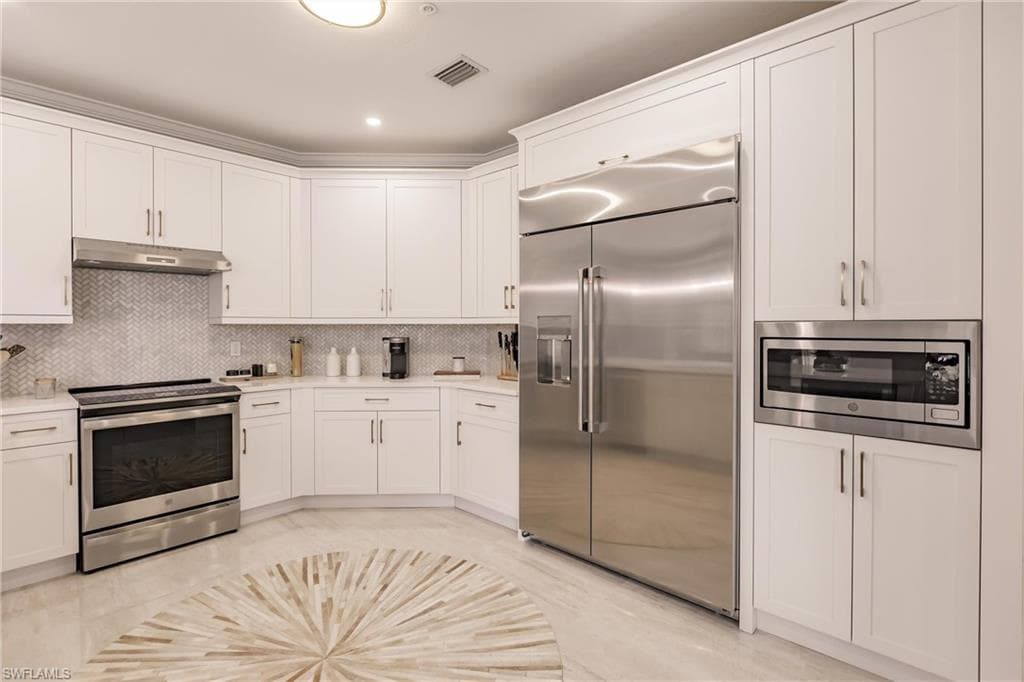181 Colonade Cir 1405, Naples, FL 34103-15