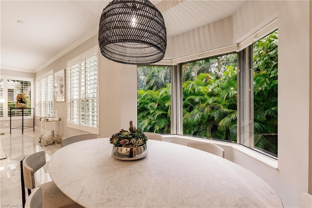 181 Colonade Cir 1405, Naples, FL 34103-22