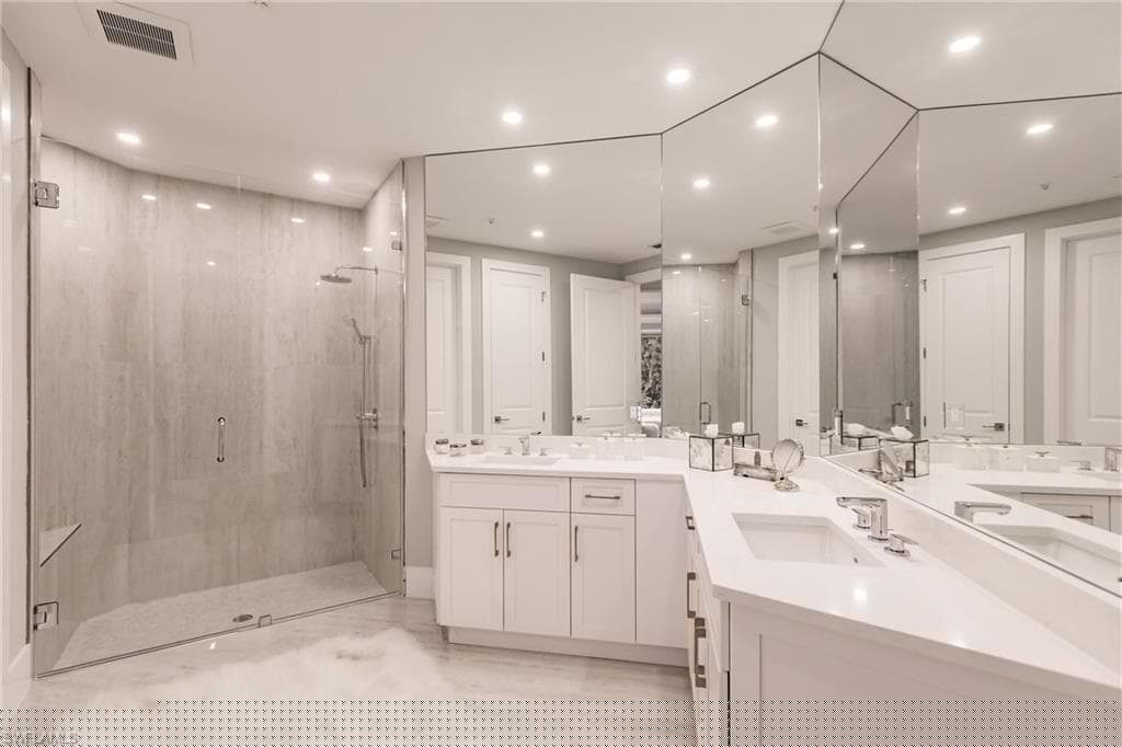 181 Colonade Cir 1405, Naples, FL 34103-33