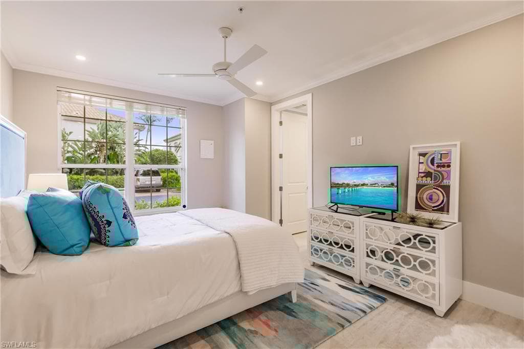 181 Colonade Cir 1405, Naples, FL 34103-34