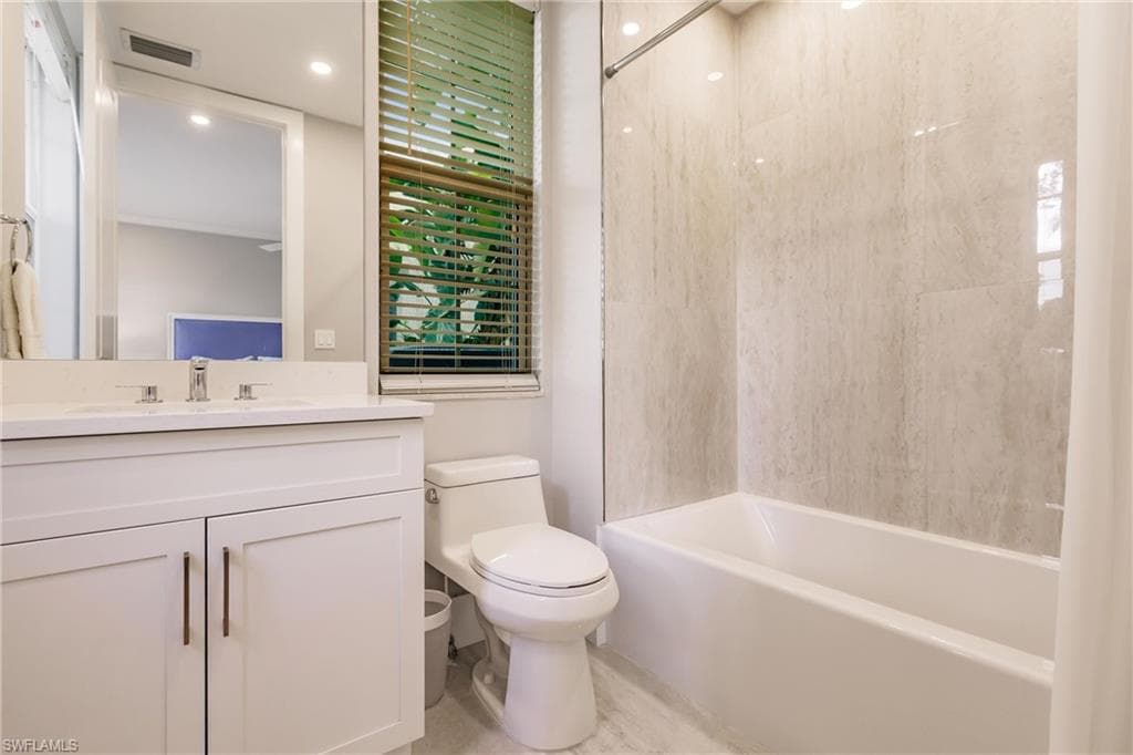 181 Colonade Cir 1405, Naples, FL 34103-37