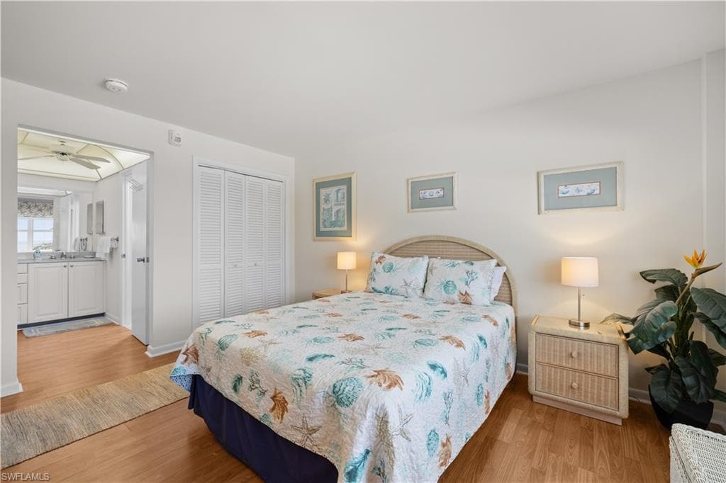 2011 Gulf Shore Blvd N 44, Naples, FL 34102-10