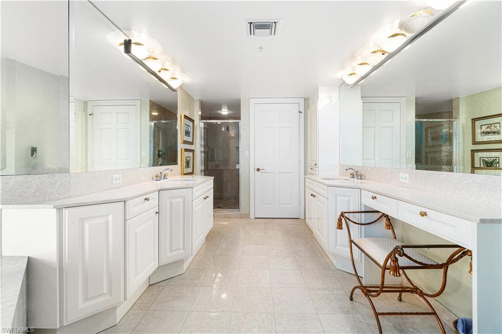 4021 Gulf Shore Blvd N 405, Naples, FL 34103-15