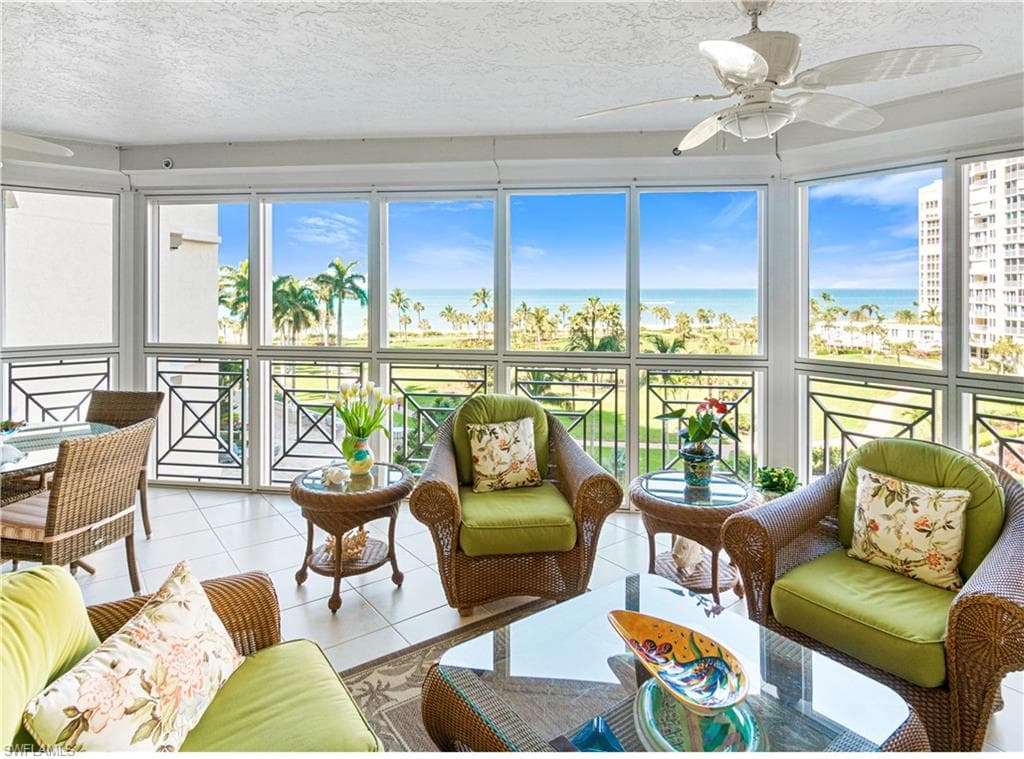 4021 Gulf Shore Blvd N 405, Naples, FL 34103-2