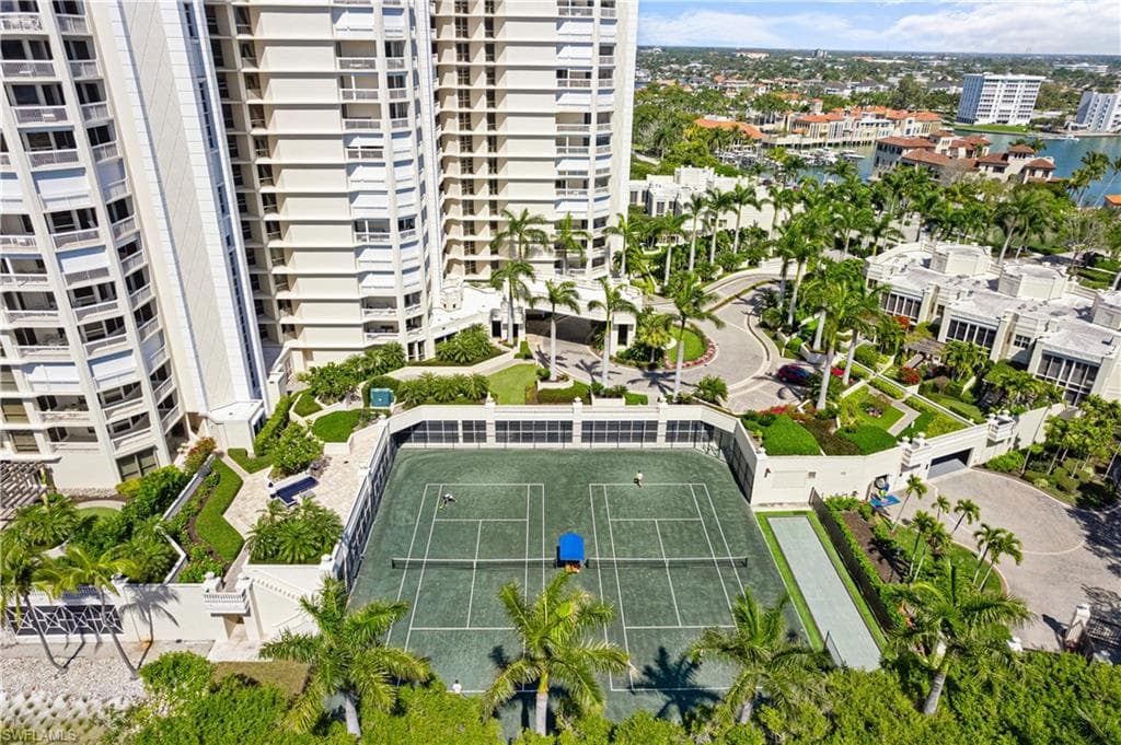 4021 Gulf Shore Blvd N 405, Naples, FL 34103-32