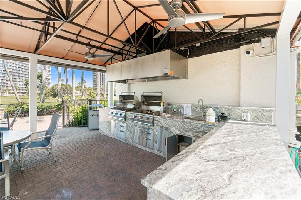 4021 Gulf Shore Blvd N 405, Naples, FL 34103-36