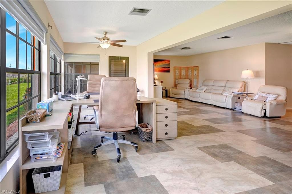 1501 Palm Woode Dr, Fort Myers, FL 33919-13