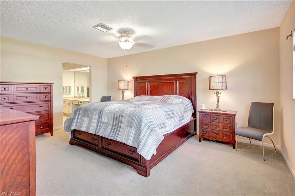 1501 Palm Woode Dr, Fort Myers, FL 33919-17