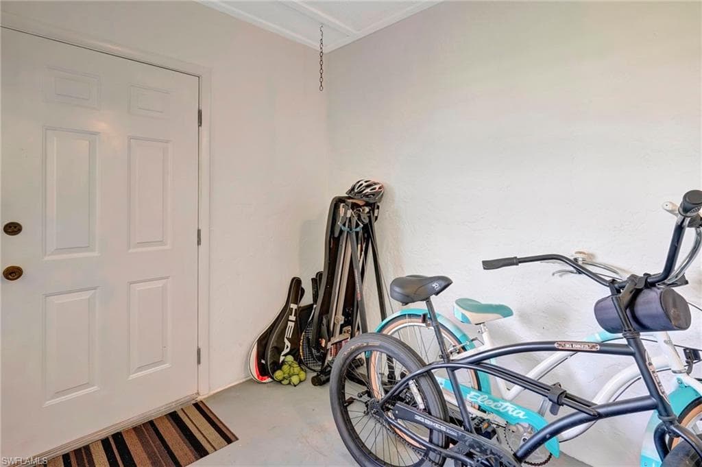1501 Palm Woode Dr, Fort Myers, FL 33919-29