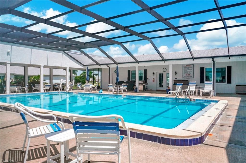1501 Palm Woode Dr, Fort Myers, FL 33919-5