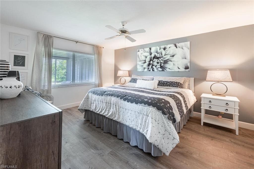 385 Palm Dr 1733, Naples, FL 34112-10