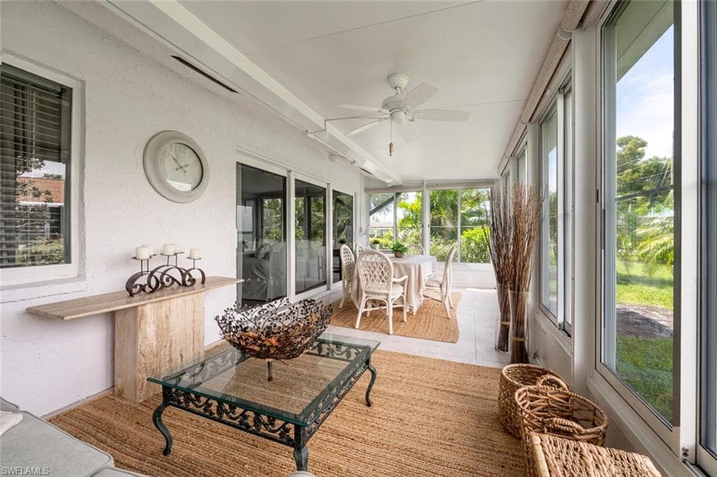 385 Palm Dr 1733, Naples, FL 34112-18