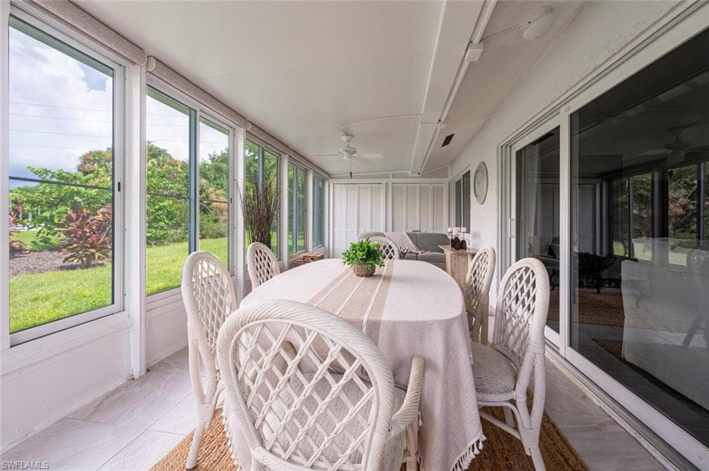 385 Palm Dr 1733, Naples, FL 34112-21