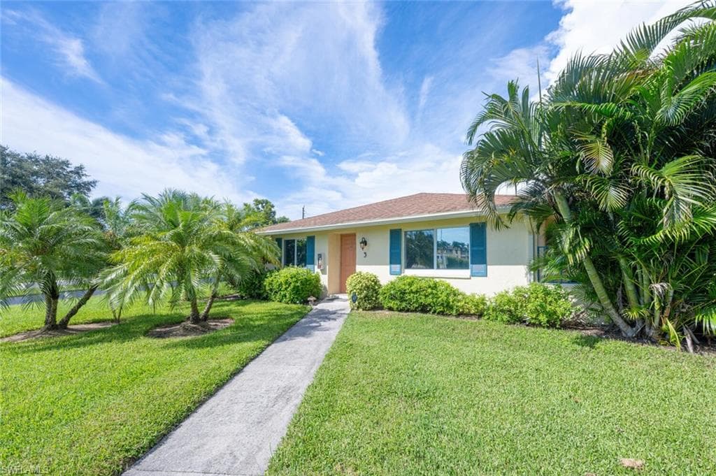 385 Palm Dr 1733, Naples, FL 34112-2