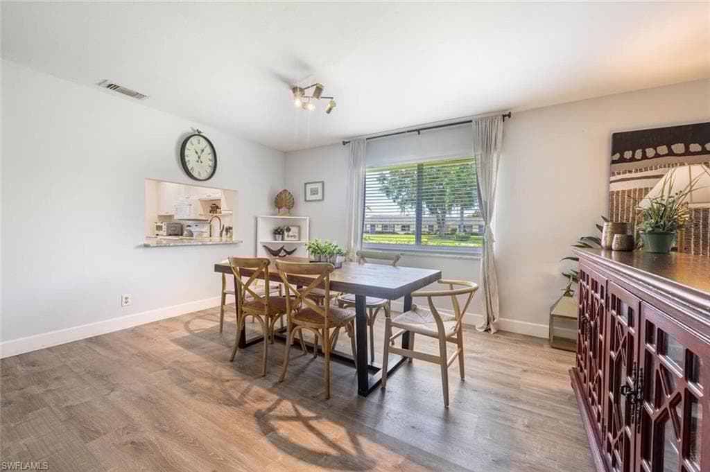 385 Palm Dr 1733, Naples, FL 34112-4
