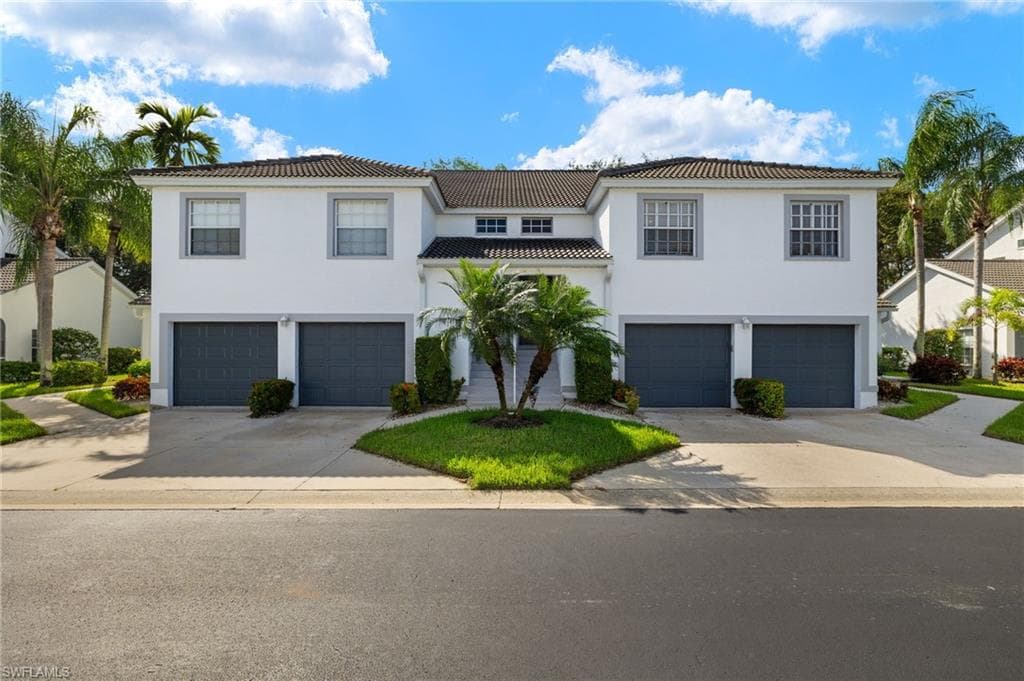 1010 Partridge Cir 202, Naples, FL 34104-23