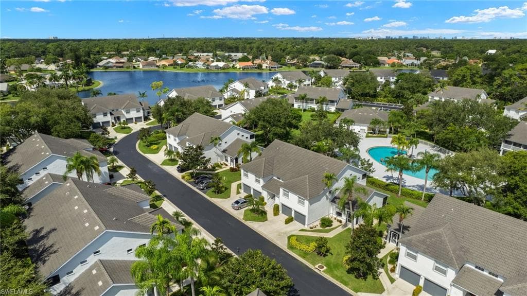 1010 Partridge Cir 202, Naples, FL 34104-30