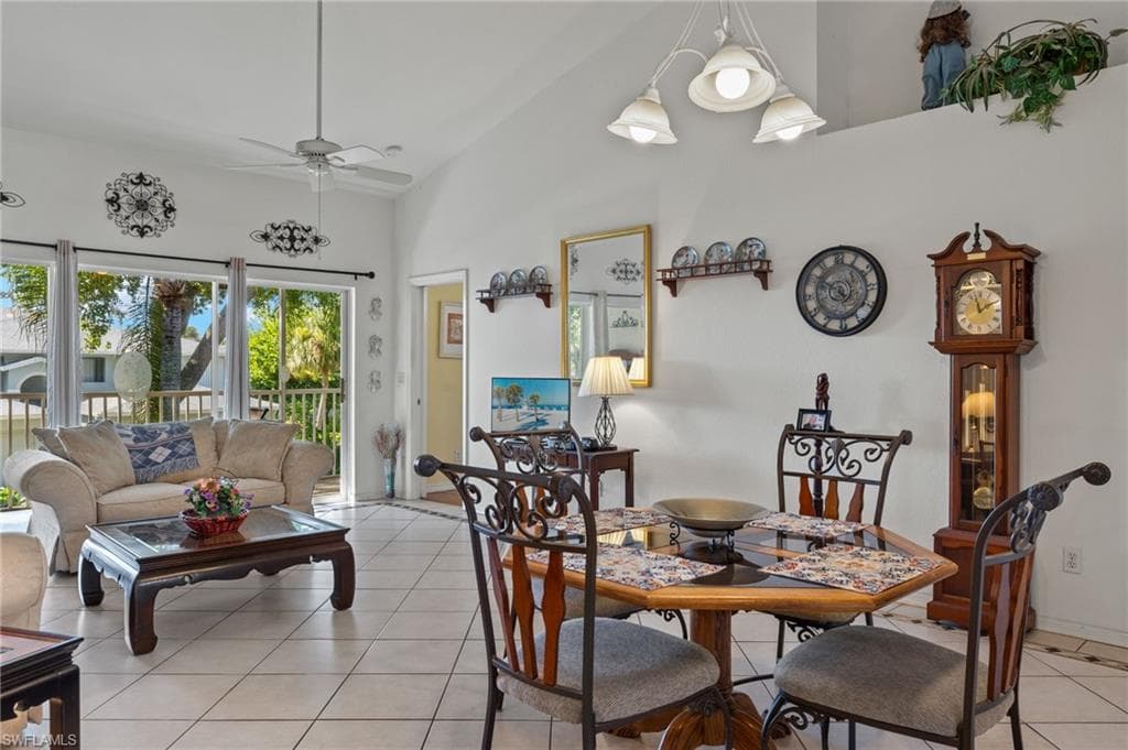 1010 Partridge Cir 202, Naples, FL 34104-5