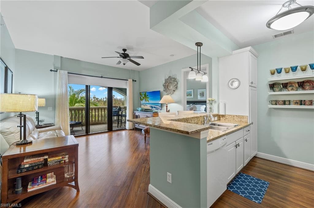 8011 Via Monte Carlo Way 2213, Estero, FL 33928-4